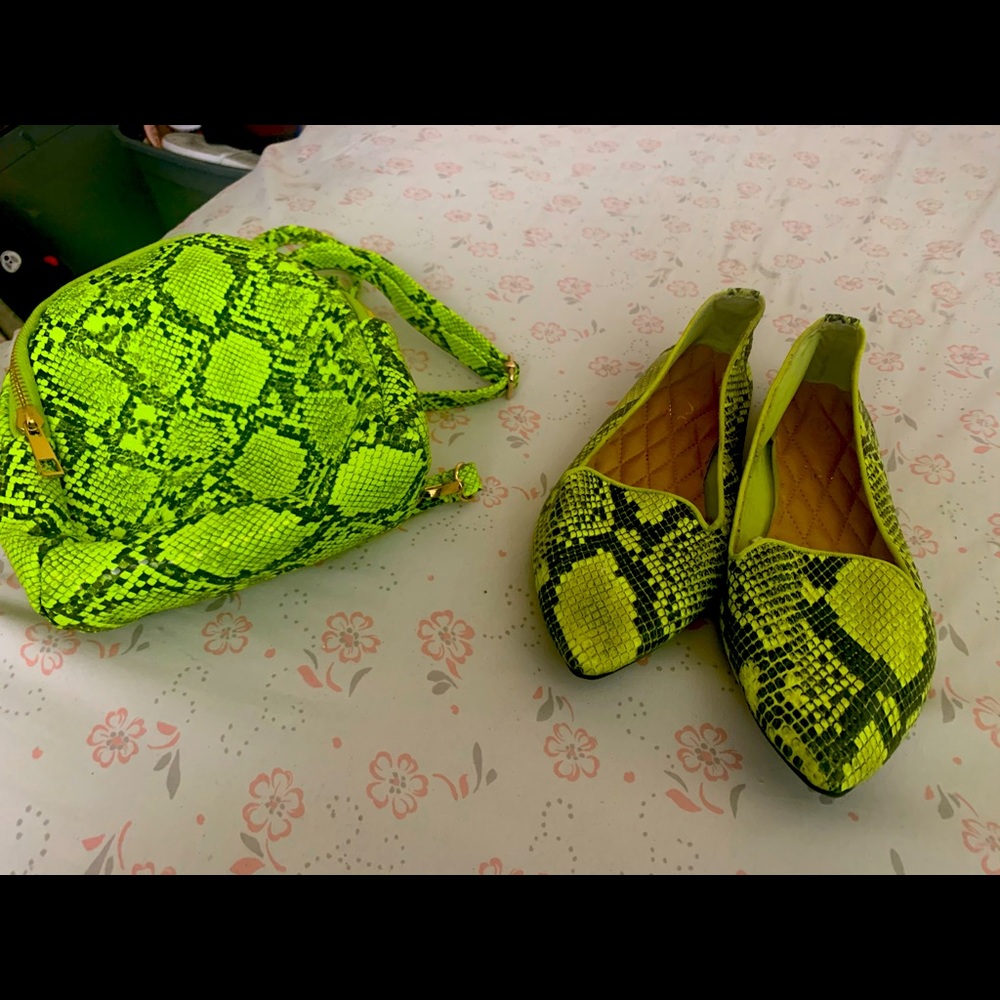 Lime green backpack in flats (9)